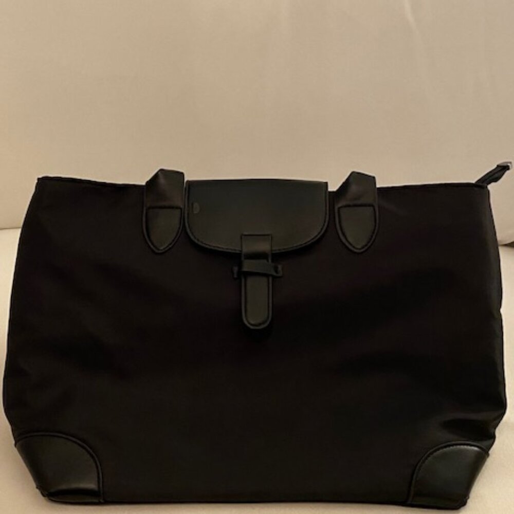 NO NAME NYLON TOTE BAG NWOT